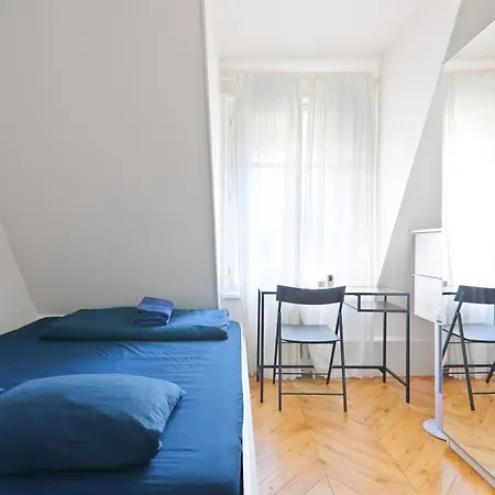 Quartier Rue De La Paix Free Netflix *