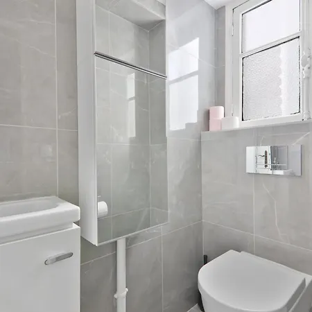 Quartier Rue De La Paix Free Netflix Apartment